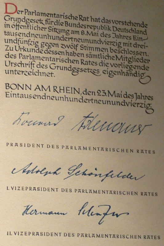 Beurkundungsseite des Grundgesetzes ¹ Beurkundungsseite des Grundgesetzes ¹