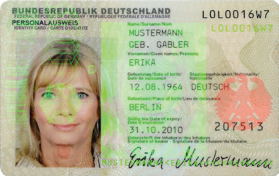 Dokumentenprüfgeräte erleichtern den Umgang mit den technisch komplexen modernen Identitätsdokumenten im administrativen Alltag ¹ Dokumentenprüfgeräte erleichtern den Umgang mit den technisch komplexen modernen Identitätsdokumenten im administrativen Alltag ¹
