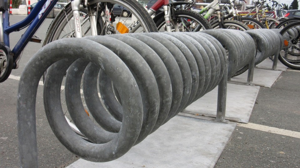 Machen den Radverkehr attraktiver: Fahrradständer Machen den Radverkehr attraktiver: Fahrradständer