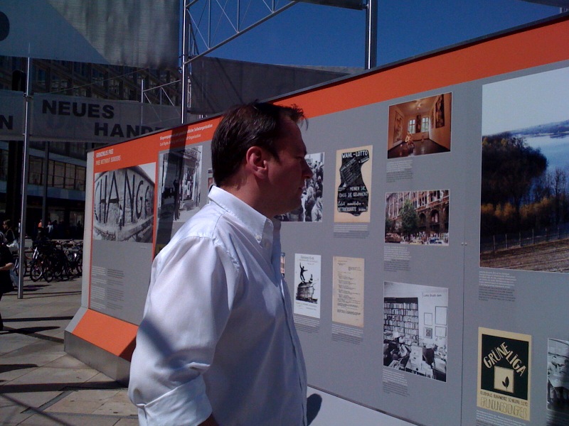 Thorsten Reschke besucht die Ausstellung auf dem Alexanderplatz Thorsten Reschke besucht die Ausstellung auf dem Alexanderplatz