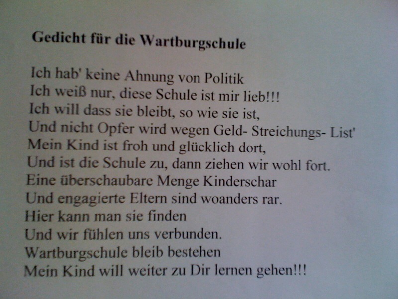 Protest-Gedicht am Eingang der Wartburg-Schule Protest-Gedicht am Eingang der Wartburg-Schule